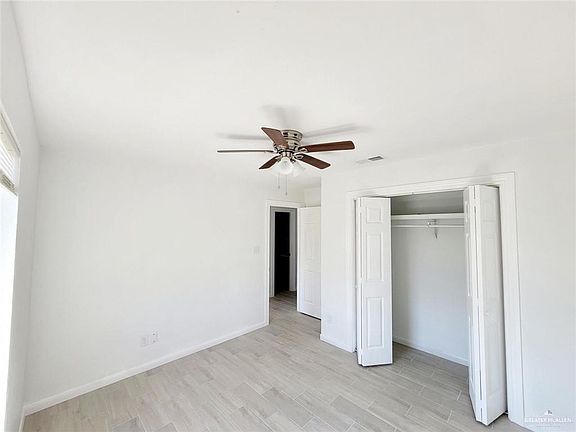 5th image of 402 Gastel Cir APT 1