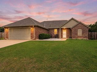 12195 Hidden Run Rd, Guthrie, OK 73044