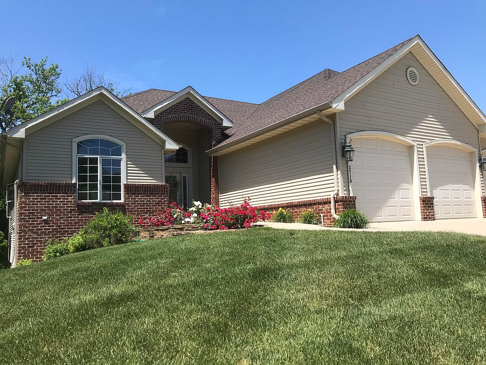 1st image of 3719 Hoover Ave
