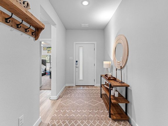 4th image of 14837 Picante St