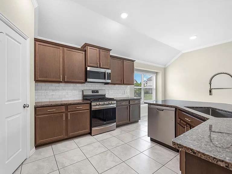 15211 Montezuma Quail Dr — Photo 7