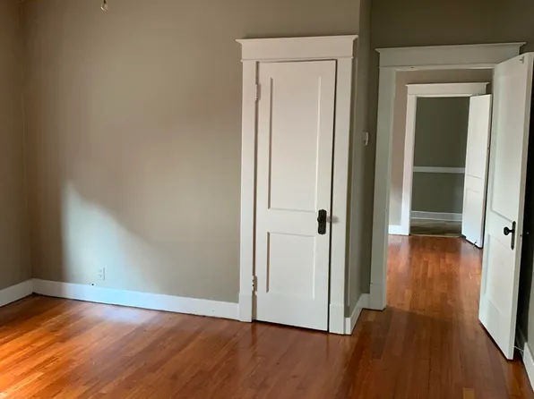 2039 S Shelby St, Louisville, KY 40217