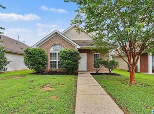 2026 Village Ln, Calera, AL 35040