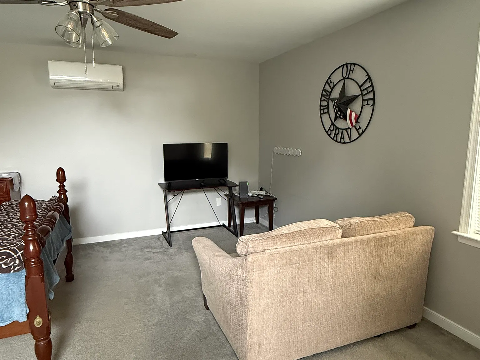 4 bed, 2360 sqft, $1,000 — Photo 1