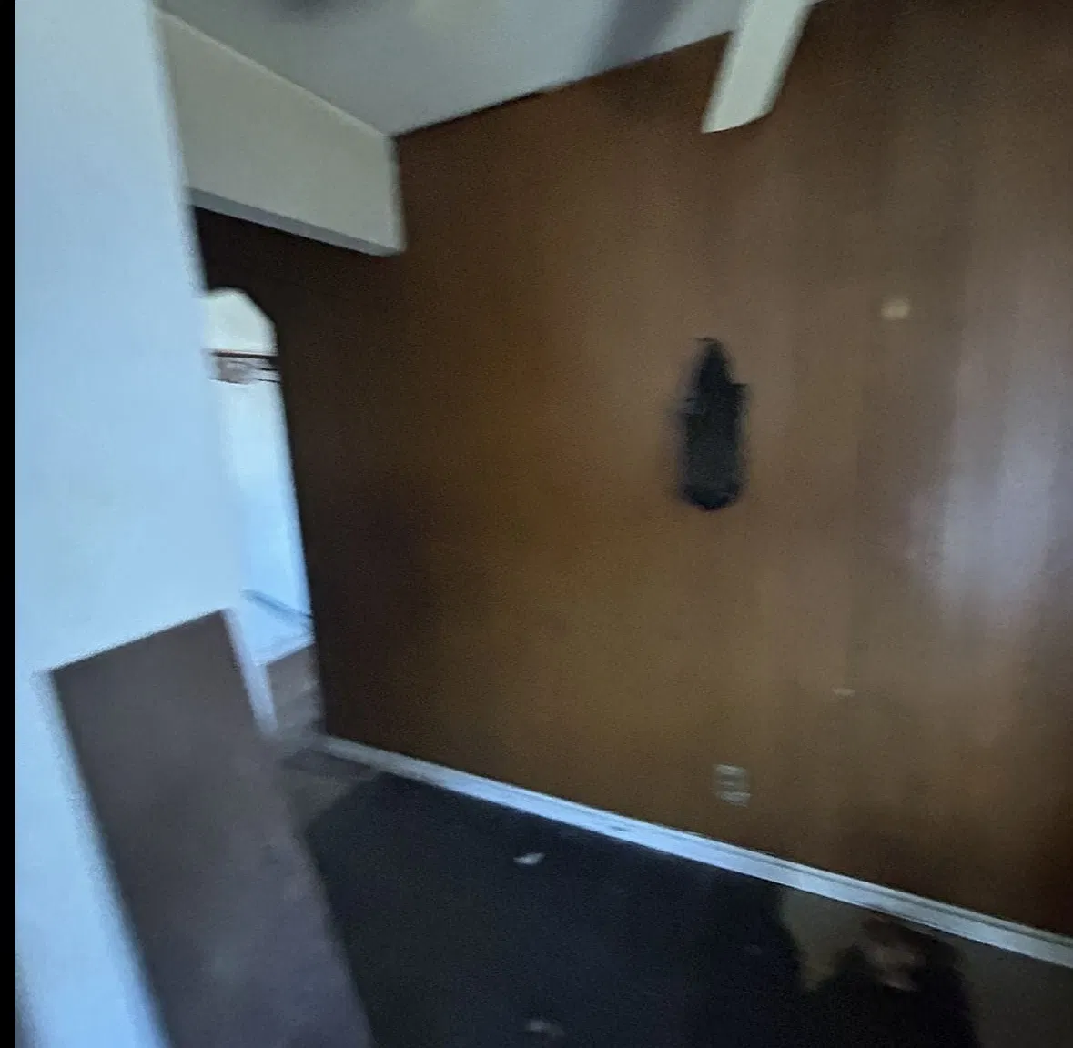 3 bed, 864 sqft, $675 — Photo 2