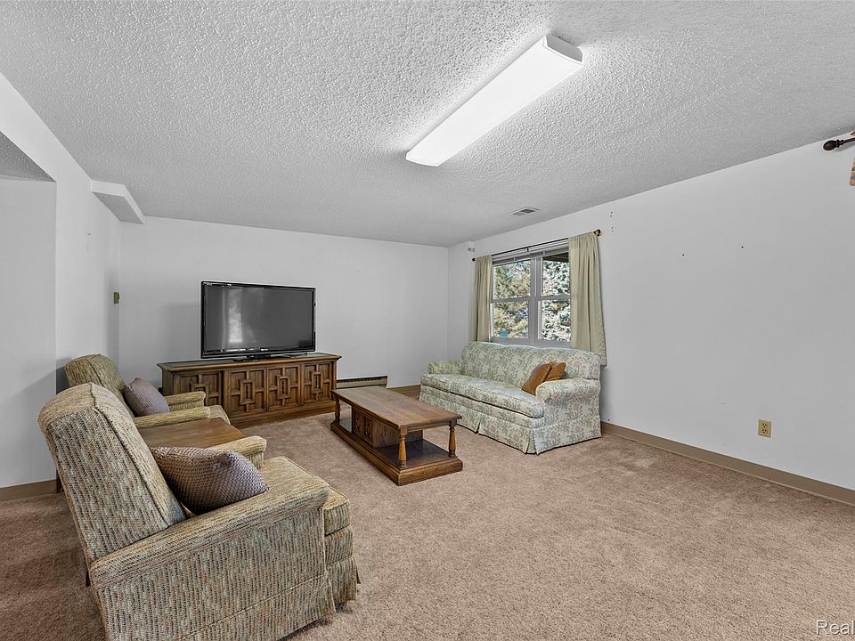 19501 Cardene Way, photo 25