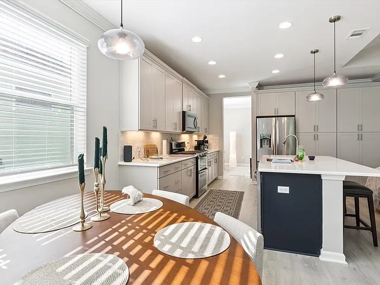 731 Harborside Dr — Photo 12
