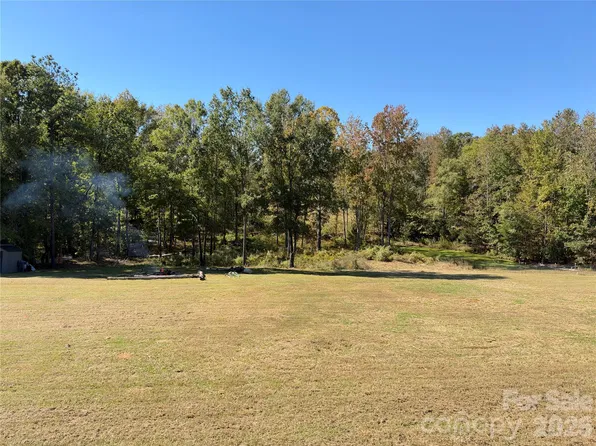 13490 Mullis Rd, Midland, NC 28107