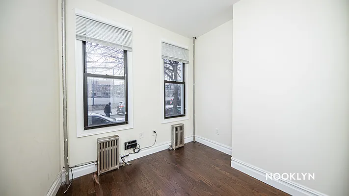 Rented by Nooklyn NYC LLC | media 35