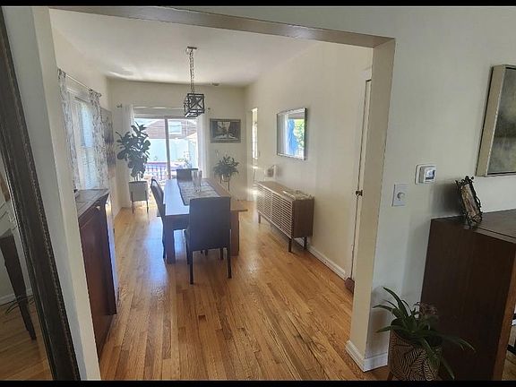 2nd image of 548 E Broadway