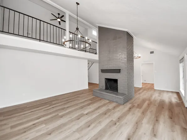 718 Land Grant Dr, Richmond, TX 77406