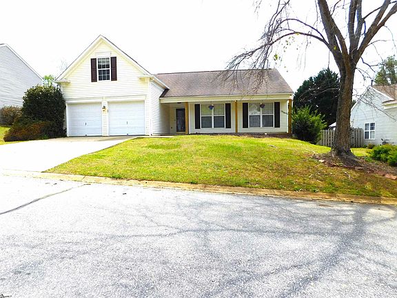 2nd image of 105 W Okaloosa Way