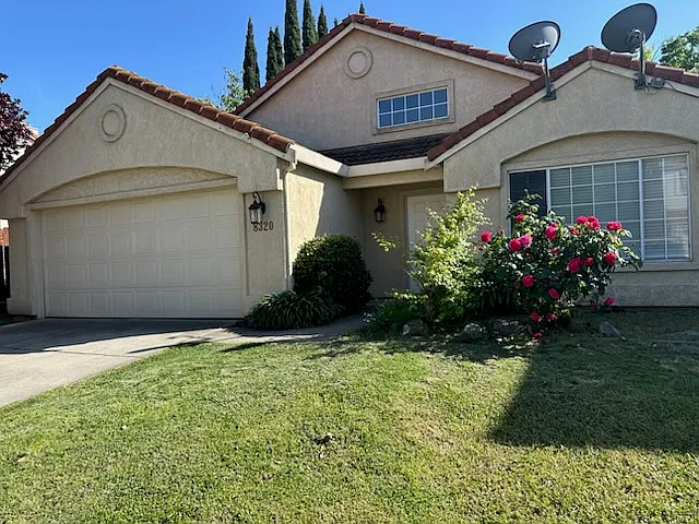8320 Dalkeith Way — Photo 28