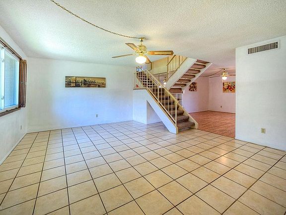 4th image of 4220 N Parkway Ave