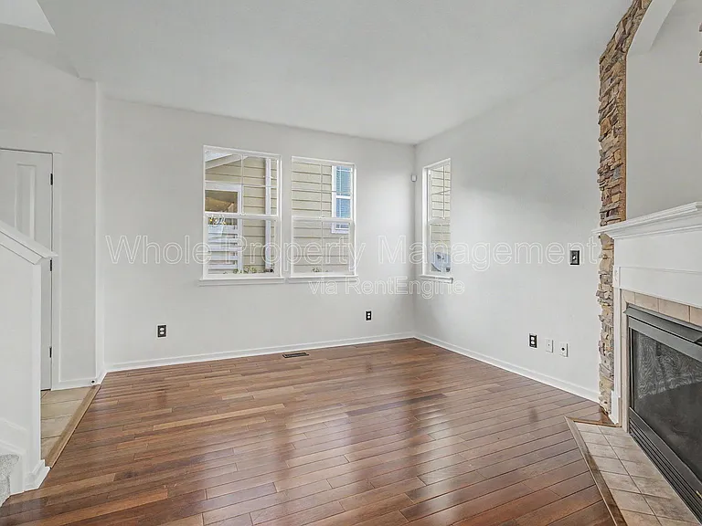 3884 Red Deer Trl — Photo 6