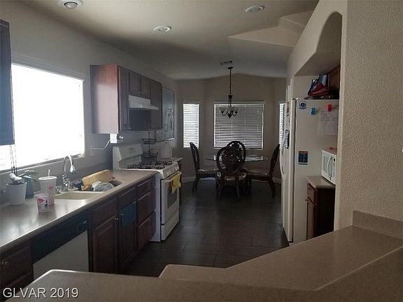 5th image of 6076 Camden Cove St