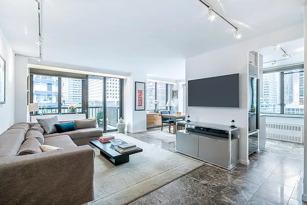 Sold by William Raveis Real Estate | media 12
