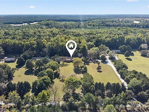 2nd image of 25092 Tyler Dr