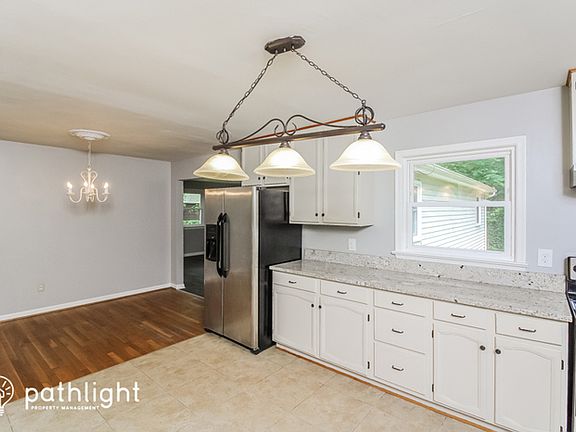 4th image of 303 Tabbs Ln