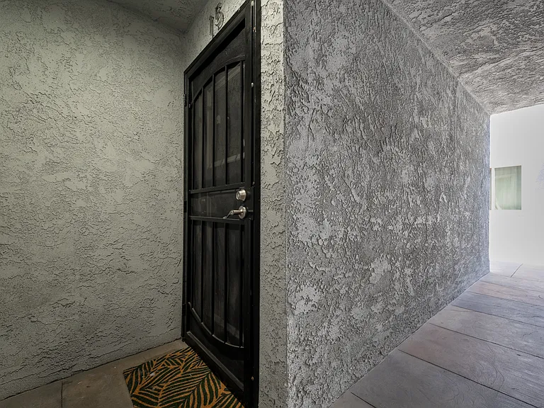 200 Elm Ave #15 — Photo 3