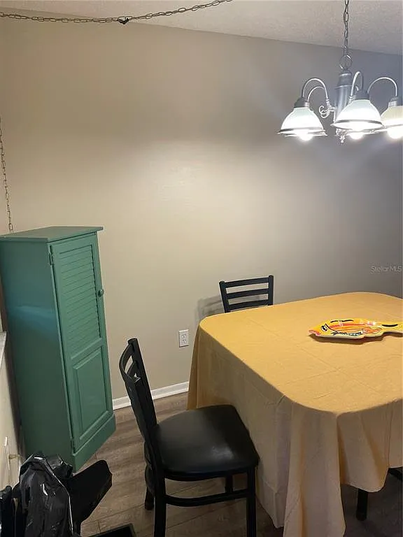 2 bed, 2.0 bath, 910 sqft, $2,600 — Photo 4