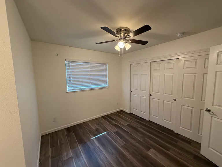 358 Snowhaven Ct — Photo 9