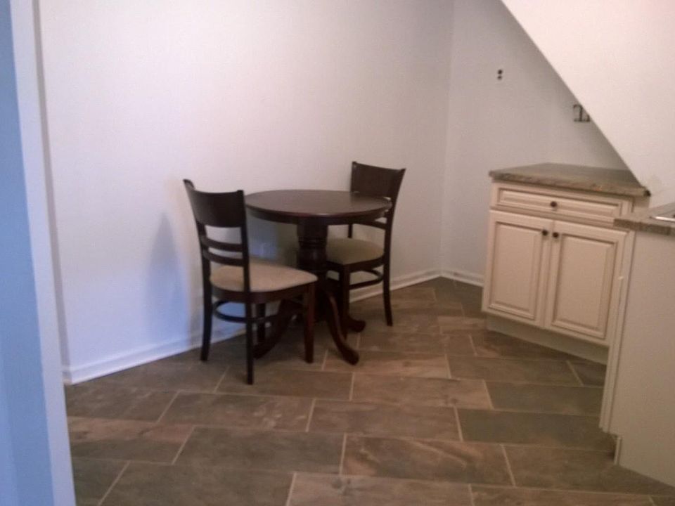2nd image of 319 Bay 11th St Floor 1