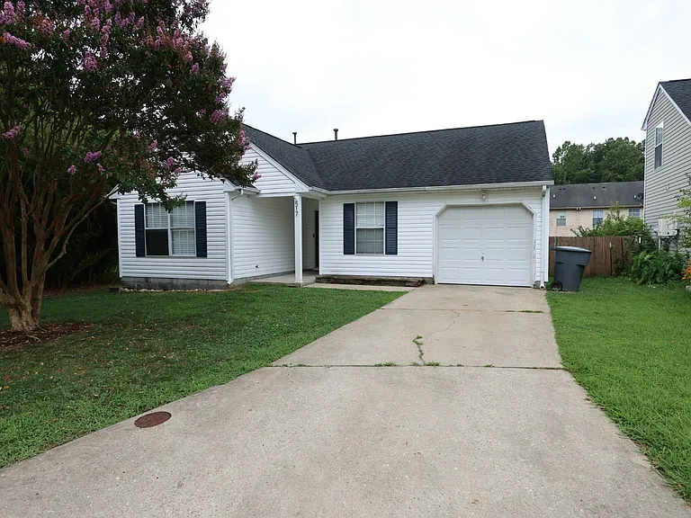 517 Magistrate Ln — Photo 1