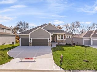 19587 W 116th Ct, Olathe, KS 66061