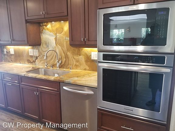 4th image of 4537 Mount Henry Pl
