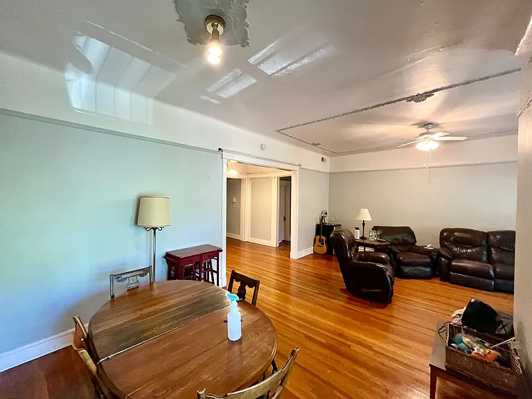 2320 E Belleview Pl — Photo 5