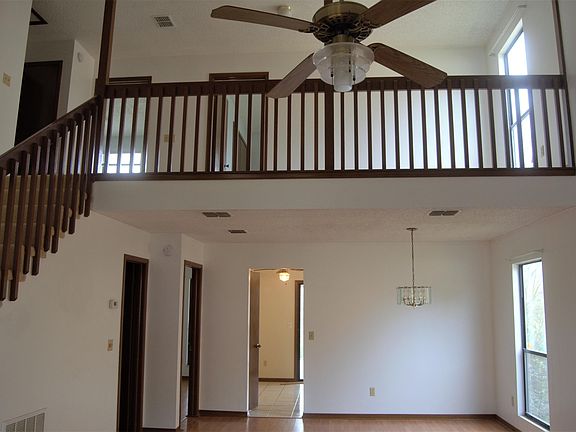 3rd image of 11592 Fort Caroline Lakes Dr