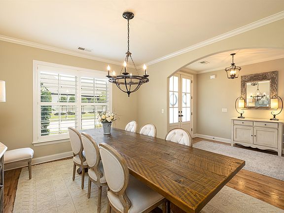 5th image of 379 Tarren Mill Cir W