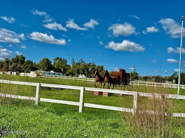 3006 Roblar Ave, Santa Ynez, CA 93460