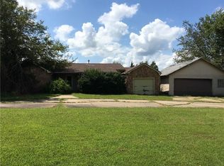 912 N Rangeline St, Tecumseh, OK 74873