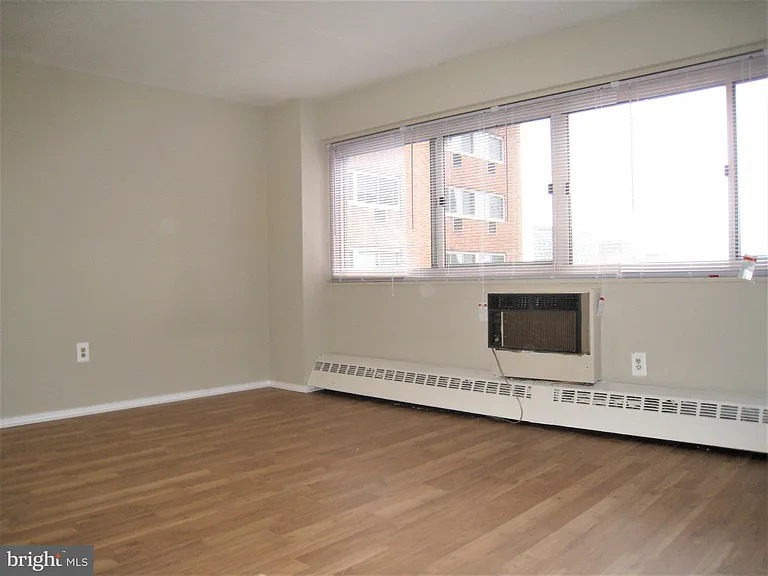 2101 Chestnut St #1224 — Photo 3