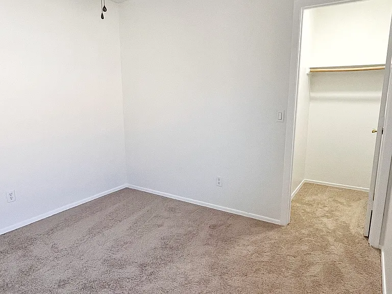 1444 W Roosevelt Ave — Photo 10