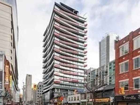 215 Queen St W, Toronto, ON