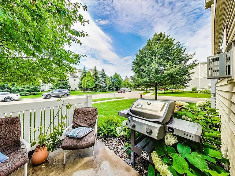 3256 Oak View Dr — Photo 6
