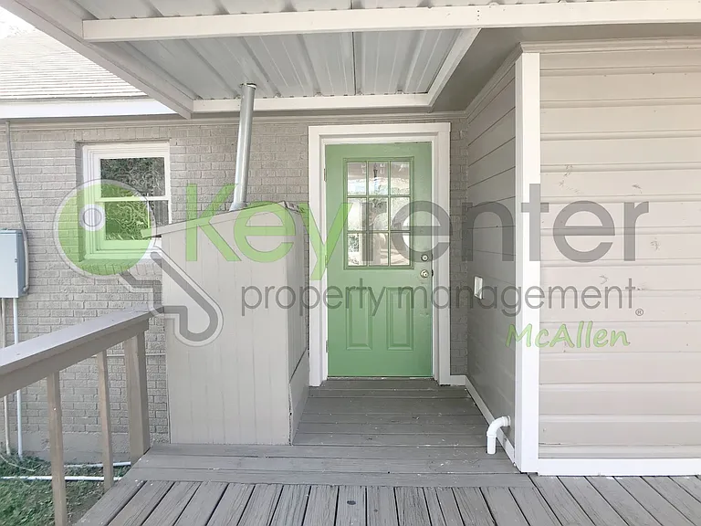 1016 Laurel Ave — Photo 32