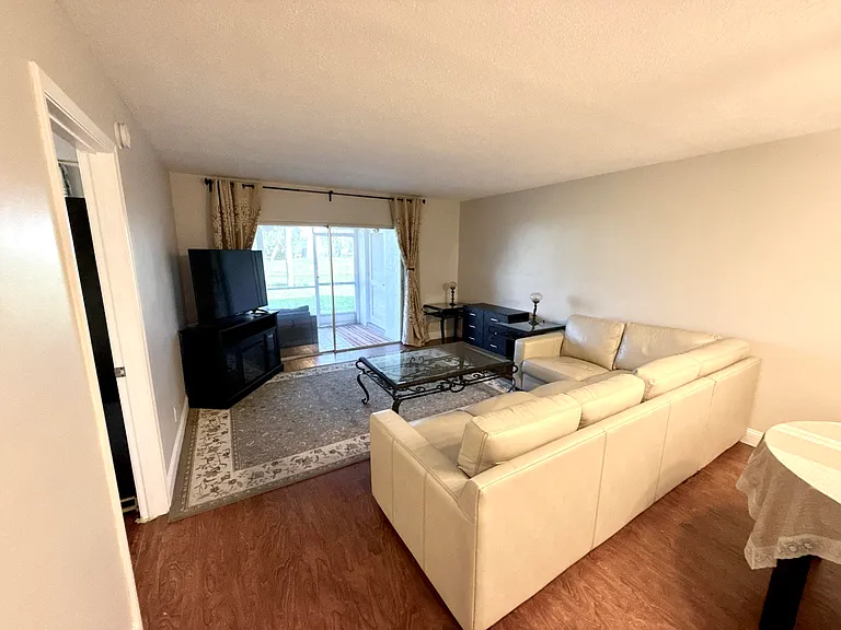 2828 Casita Way #105C — Photo 5