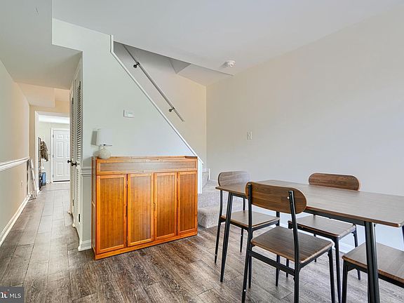 4th image of 318 Otterbein St