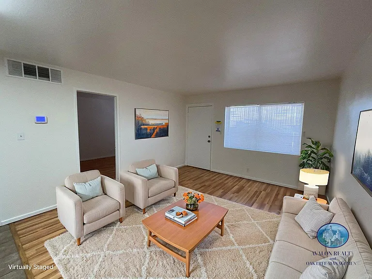 3726 Hazelwood St #24 — Photo 5