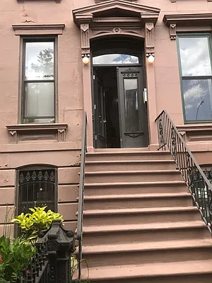 Rented by Gazal International Brokerage Group | media 18