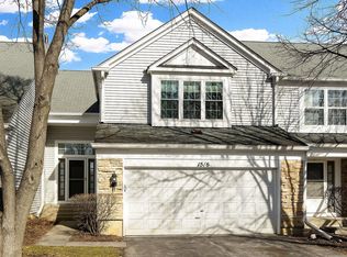 1516 Diamond Dr, Hoffman Estates, IL