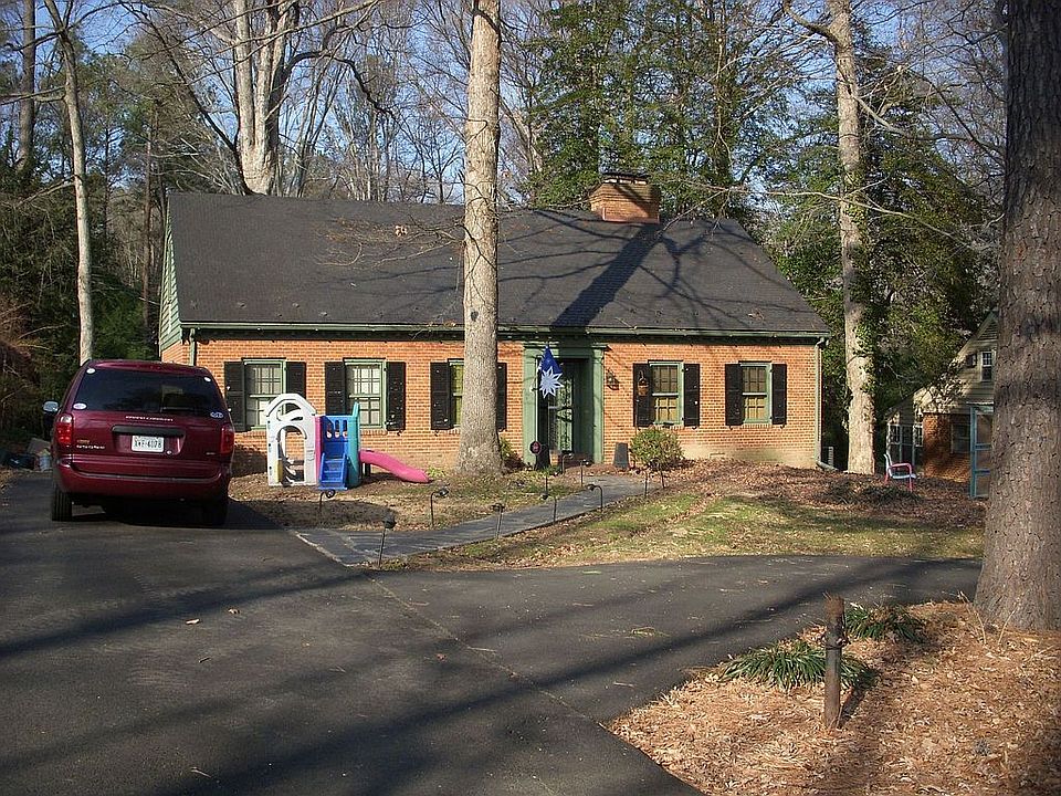 front view from driveway