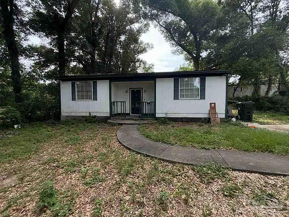 3rd image of 211 Citrus St