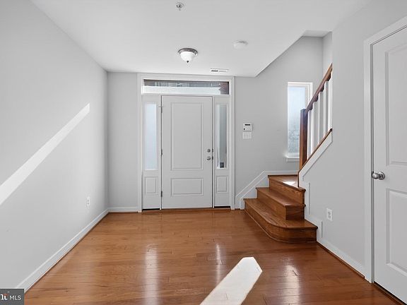 4th image of 1415 Trafalgar Ln