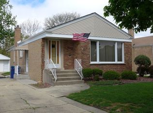 9430 S Hamlin Ave, Evergreen Park, IL 60805