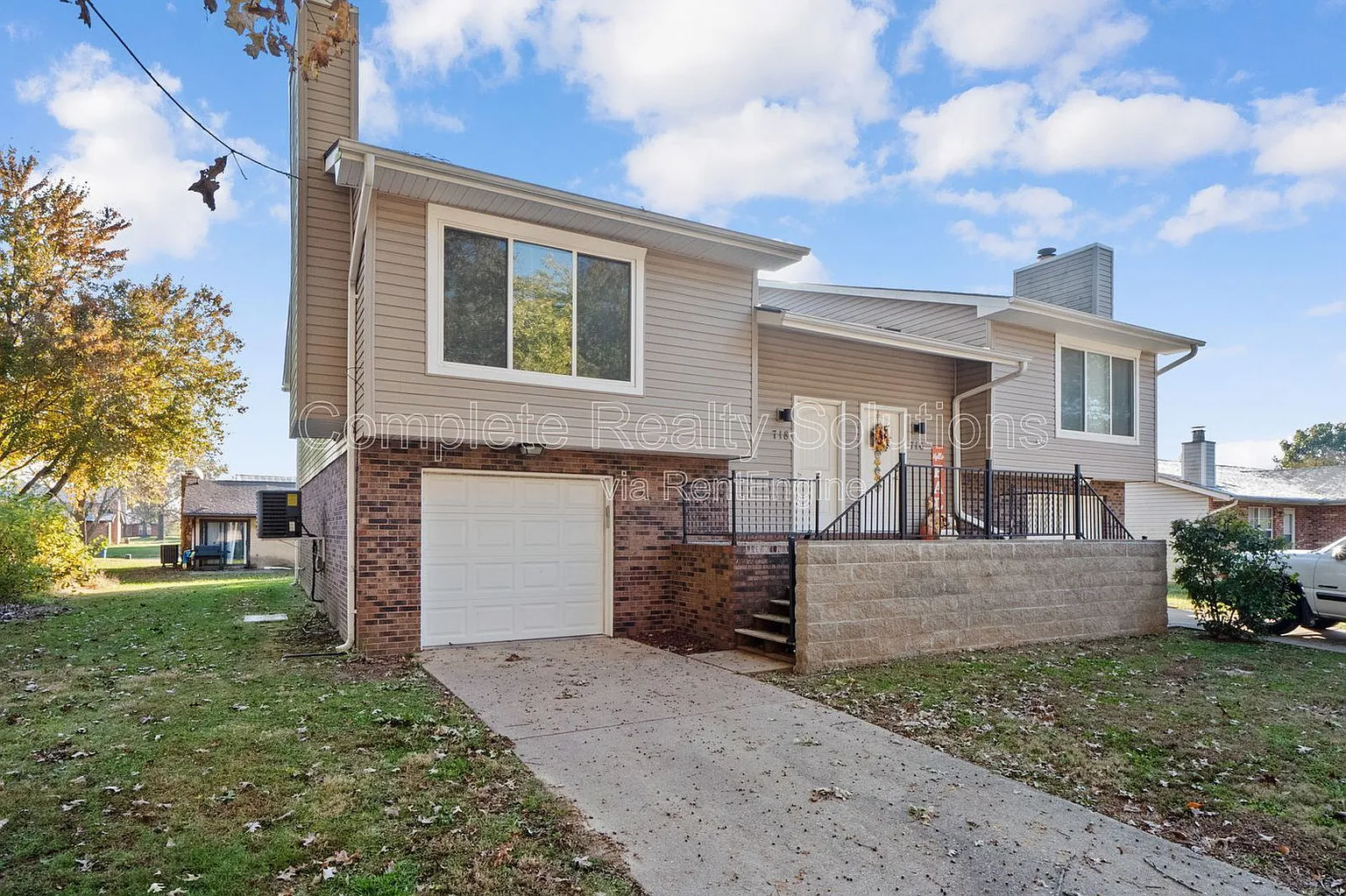 716 Plankway Dr photo 1